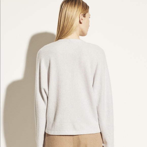 Vince V-Neck Lightweight Boiled Cashmere Sweater - Picture 4 of 5